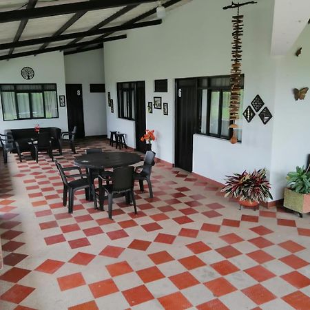 Finca Hotel El Saman De Alto Bonito มอนเตเนโกร ภายนอก รูปภาพ