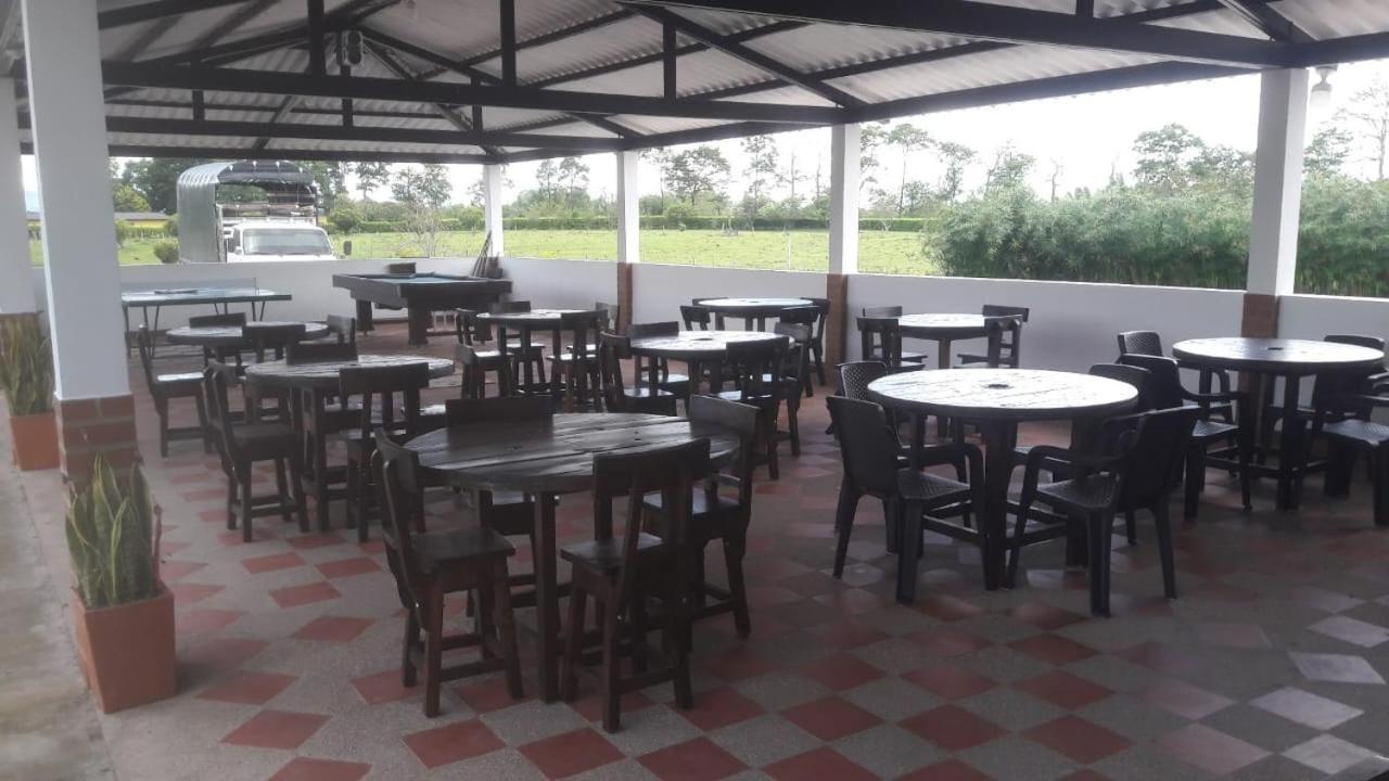 Finca Hotel El Saman De Alto Bonito มอนเตเนโกร ภายนอก รูปภาพ